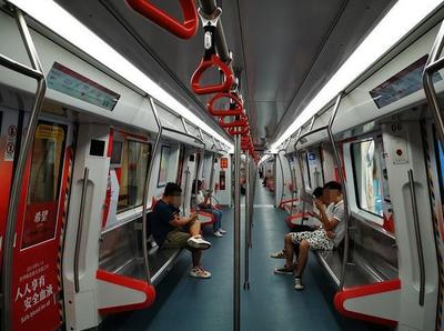 地鐵上不能帶什么