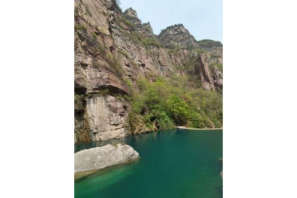 河南新鄉(xiāng)寶泉旅游度假區(qū)在荷荷關(guān)口